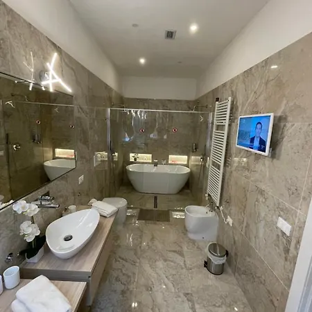 Luxury 3 Al Duomo Di * 파르마